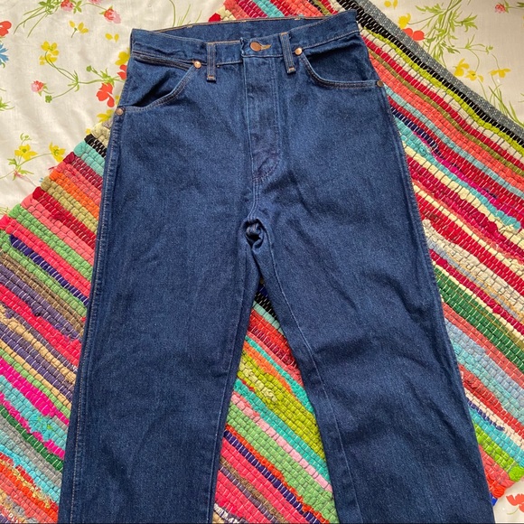 VINTAGE WRANGLER DARK WASH HIGH WAIST JEANS - Picture 3 of 8